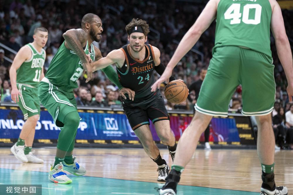 赛场上的激 赛场上的激