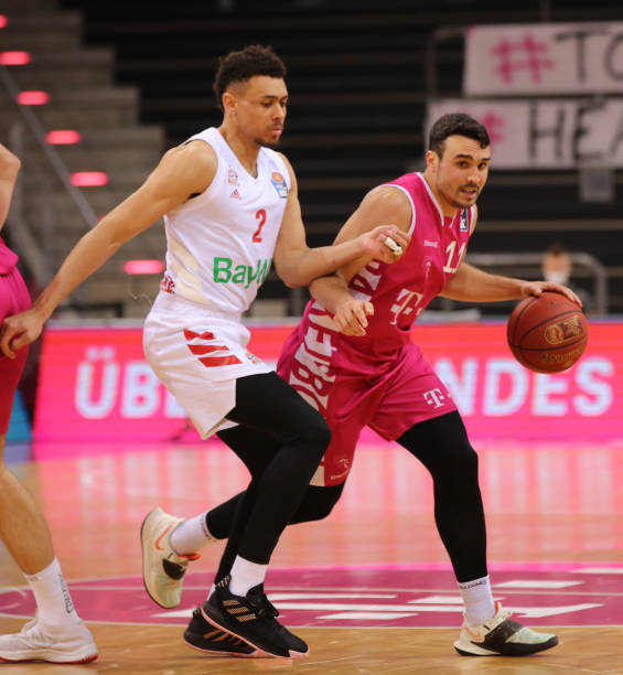 在竞争激烈 在竞争激烈